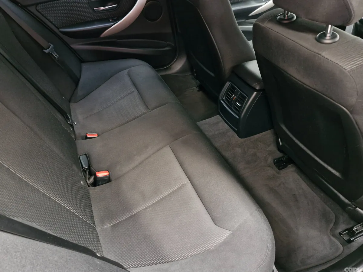 BMW 3-Series Saloon, Diesel, 2018, Grey