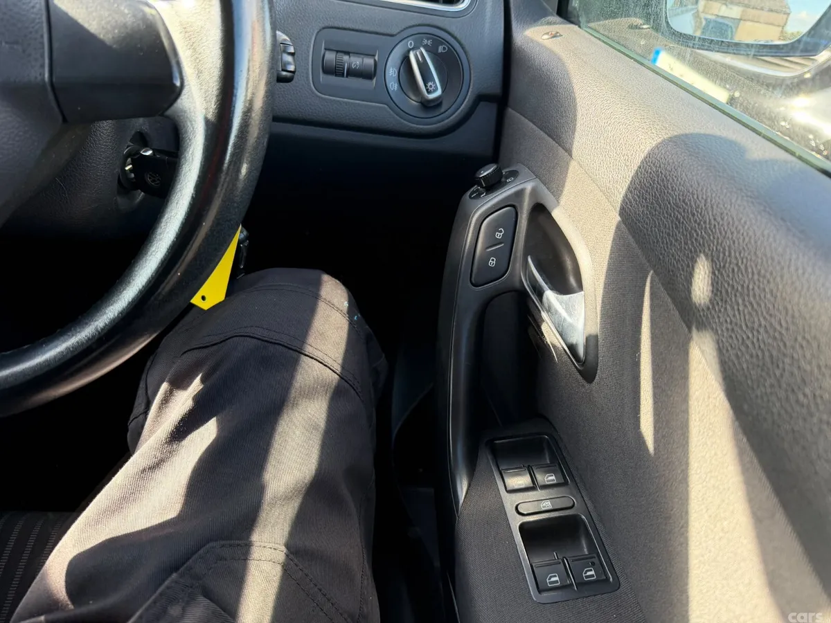 Volkswagen Polo Hatchback, Petrol, 2013, Black
