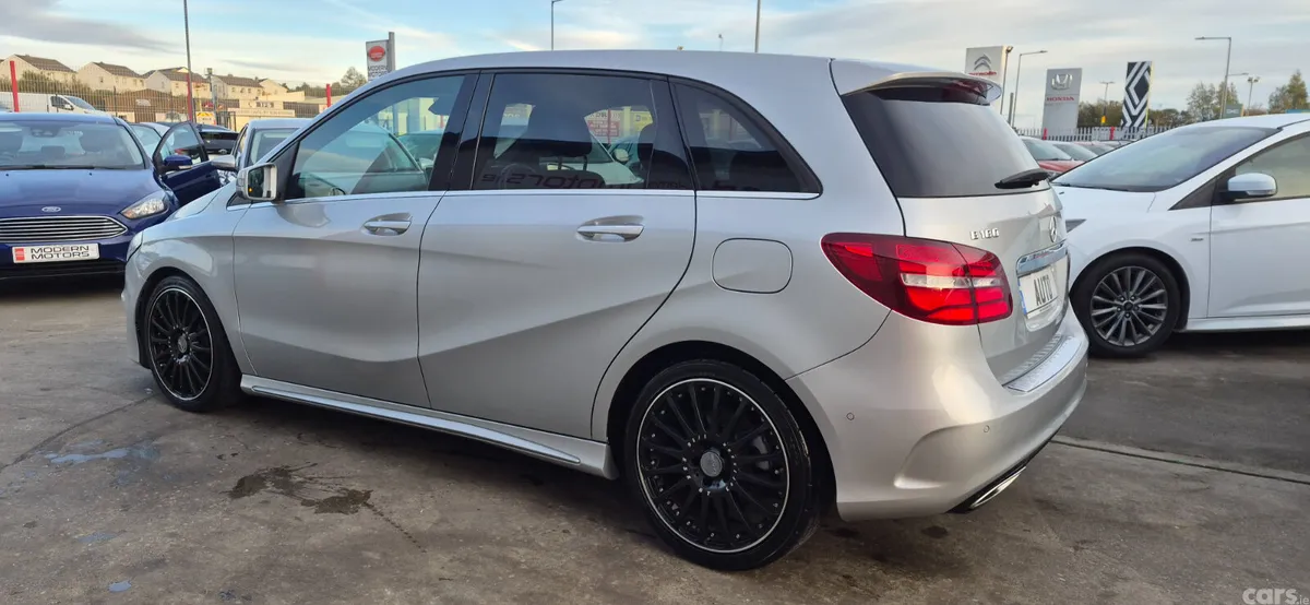 Mercedes-Benz B-Class MPV, Petrol, 2015, Silver