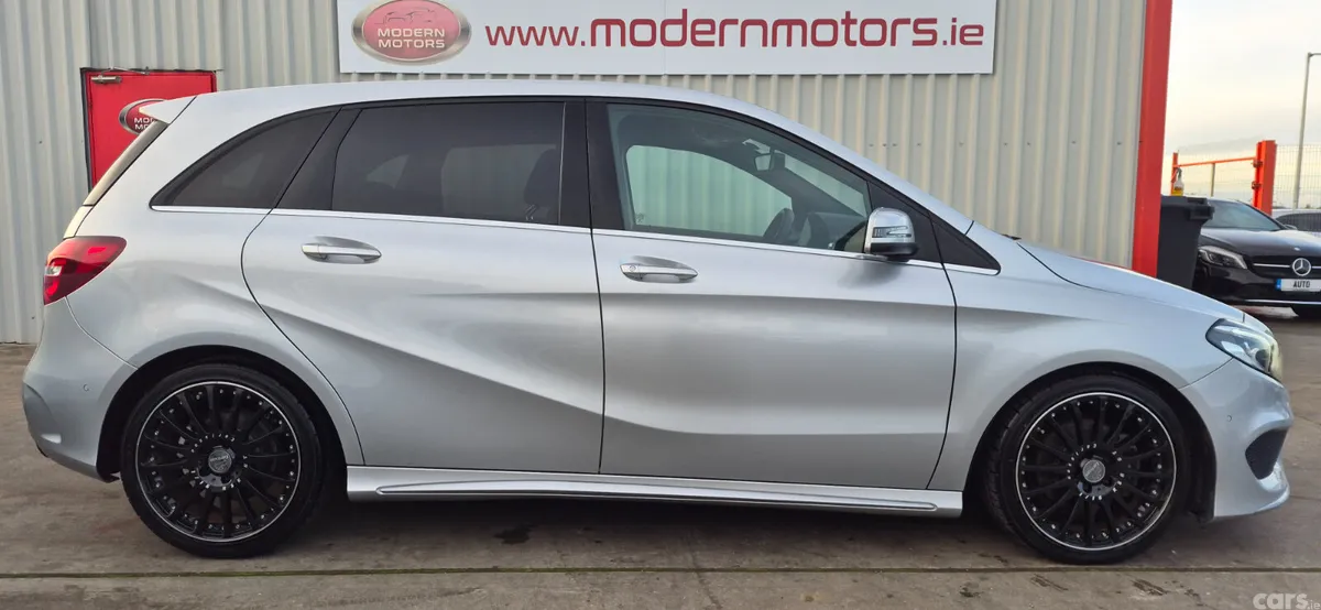 Mercedes-Benz B-Class MPV, Petrol, 2015, Silver