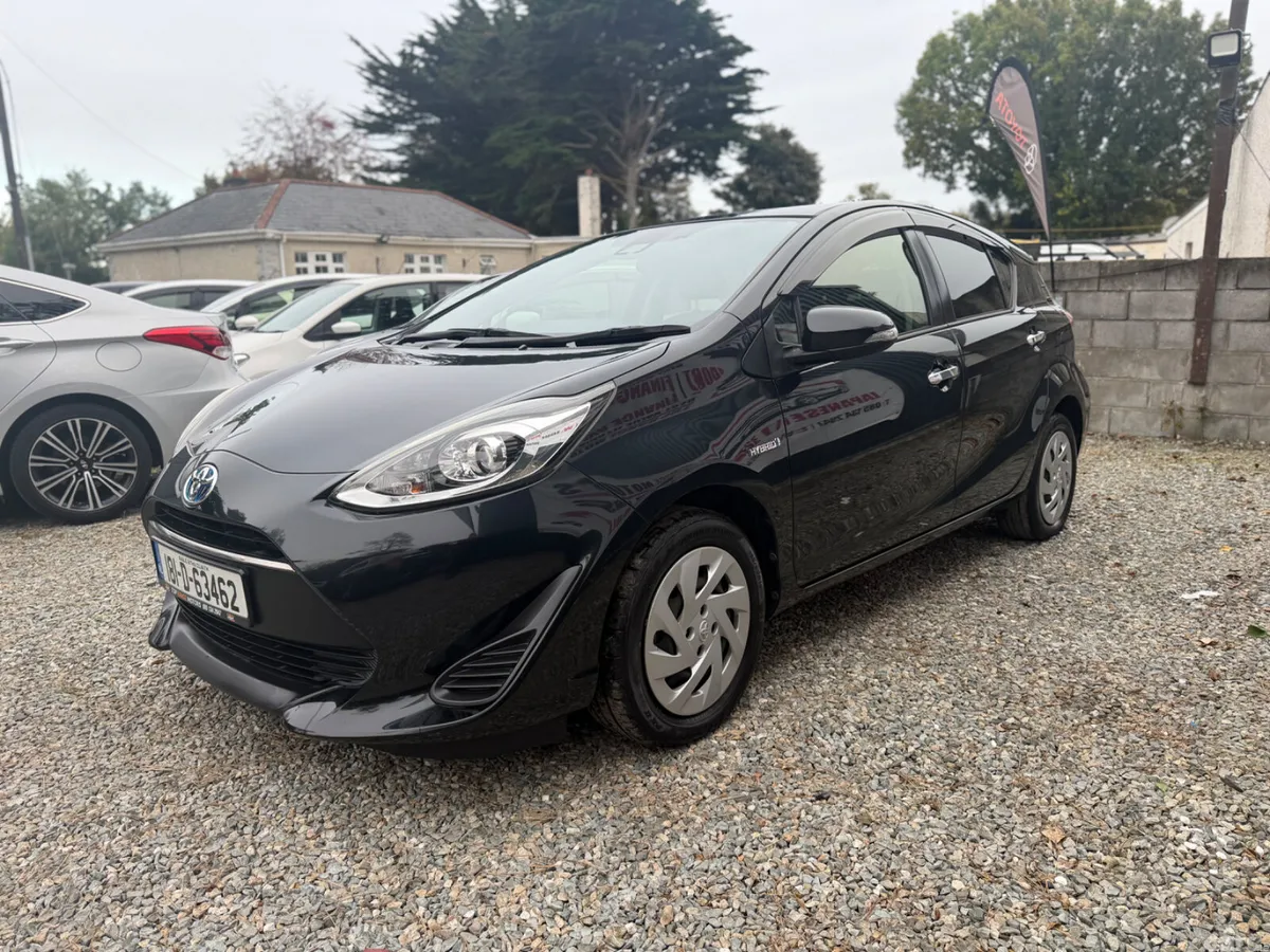Toyota Aqua Hatchback, Petrol Hybrid, 2018, Black