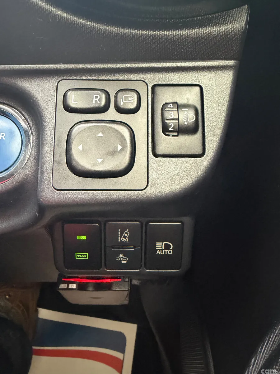 Toyota Aqua Hatchback, Petrol Hybrid, 2018, Black