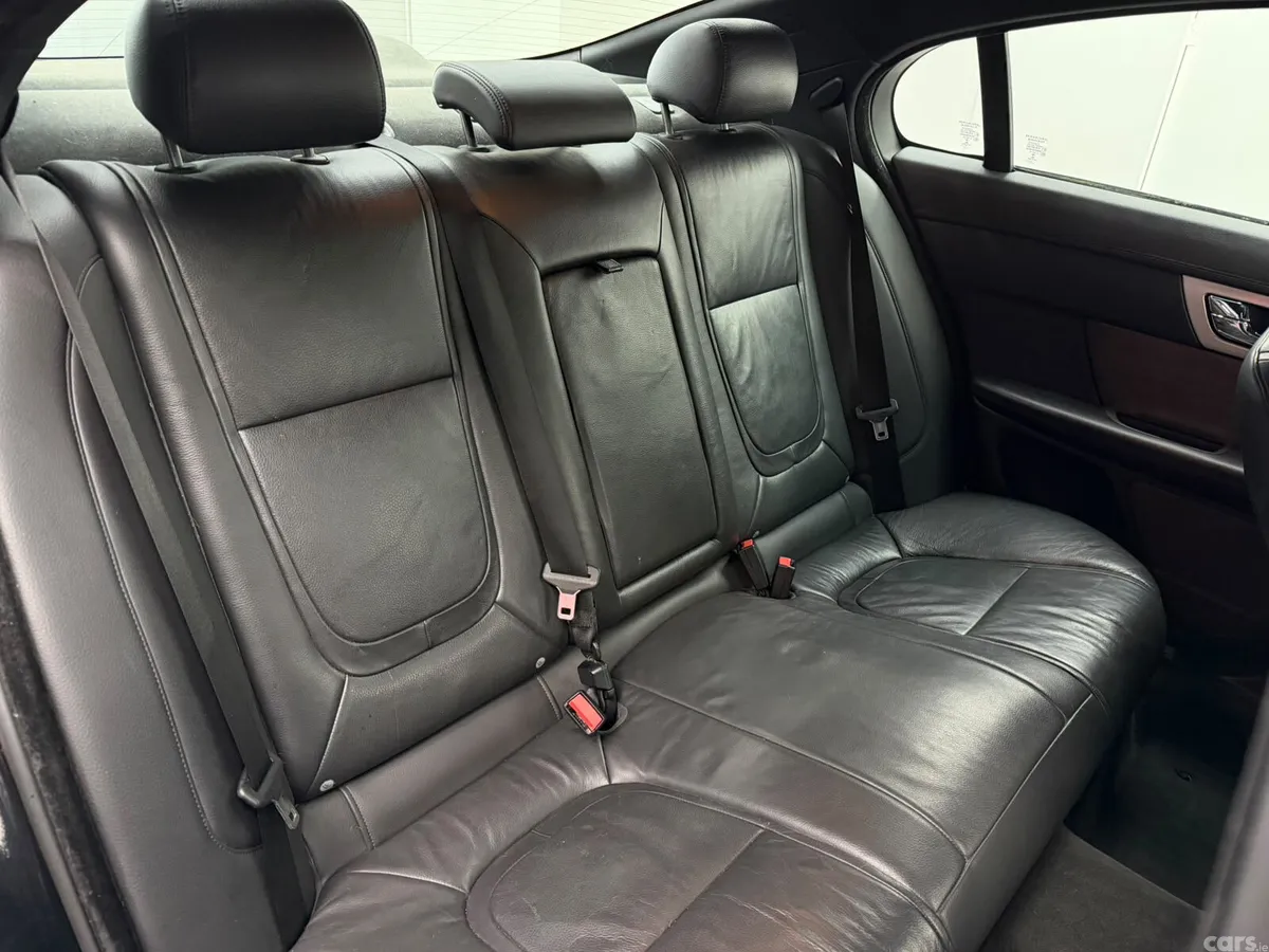 Jaguar XF Saloon, Diesel, 2015, Black