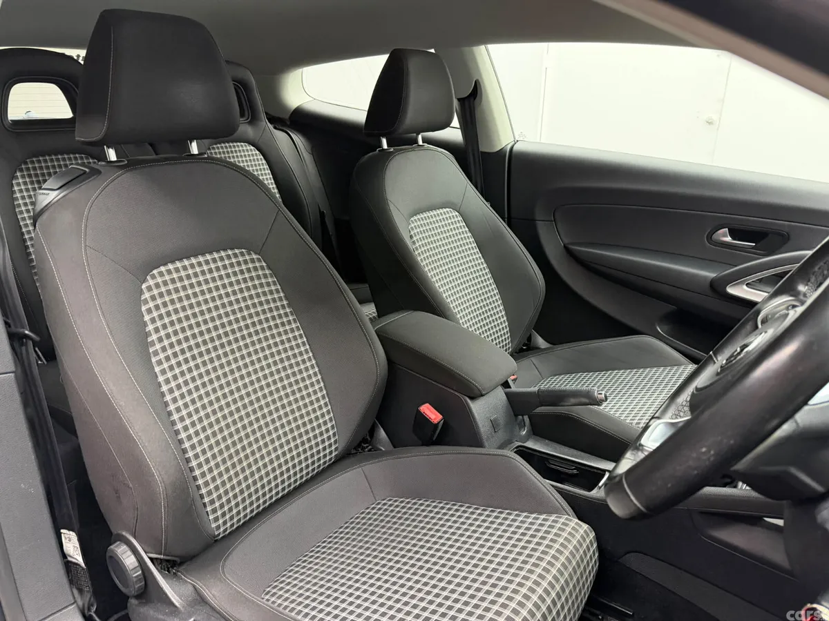 Volkswagen Scirocco Coupe, Diesel, 2016, Black