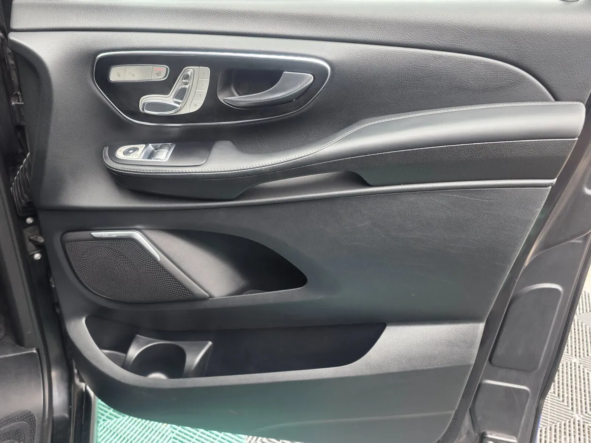 Mercedes-Benz V-Class MPV, Diesel, 2016, Black