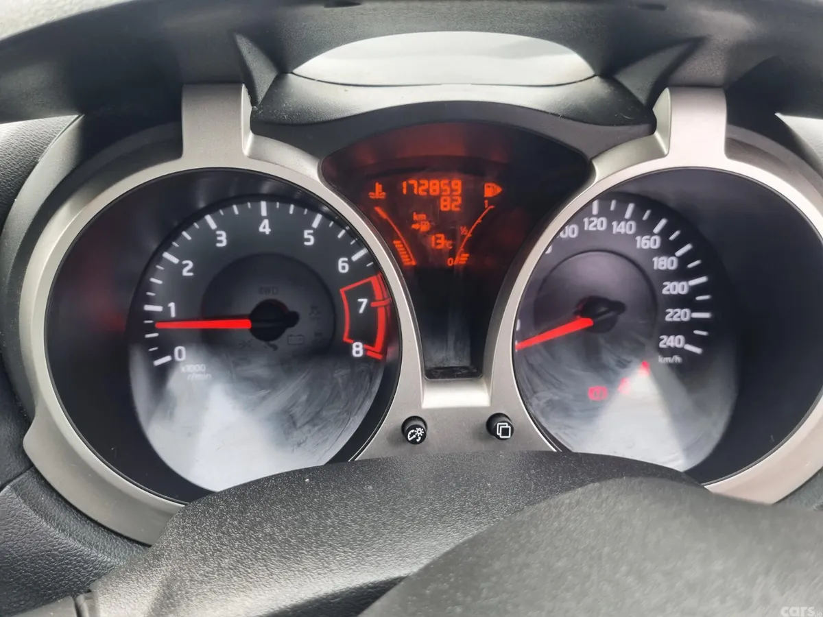Nissan Juke SUV, Petrol, 2012, Silver