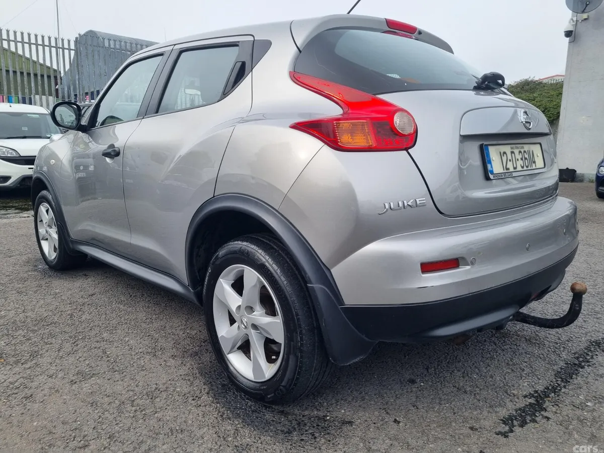 Nissan Juke SUV, Petrol, 2012, Silver
