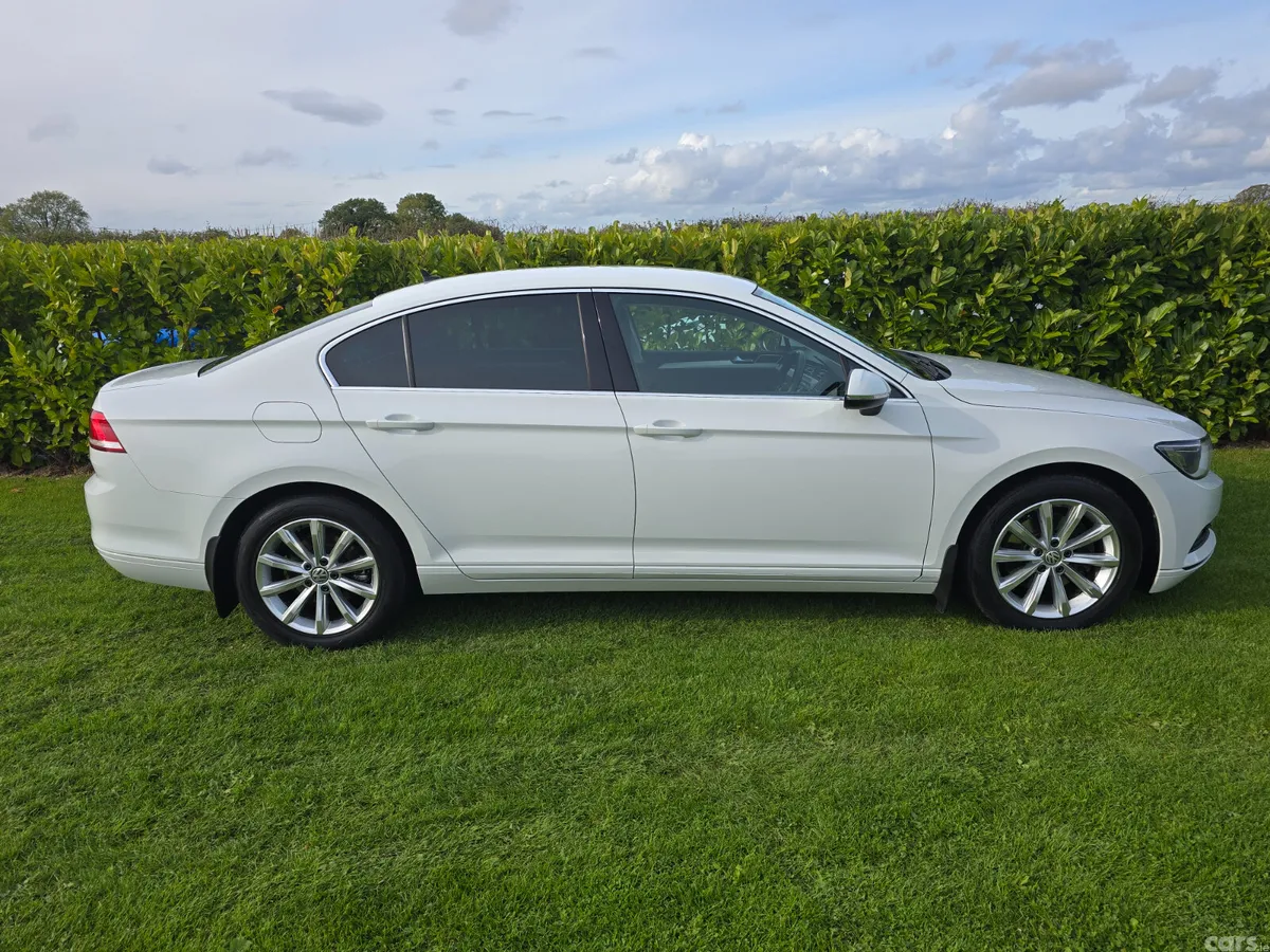 Volkswagen Passat Saloon, Diesel, 2015, White