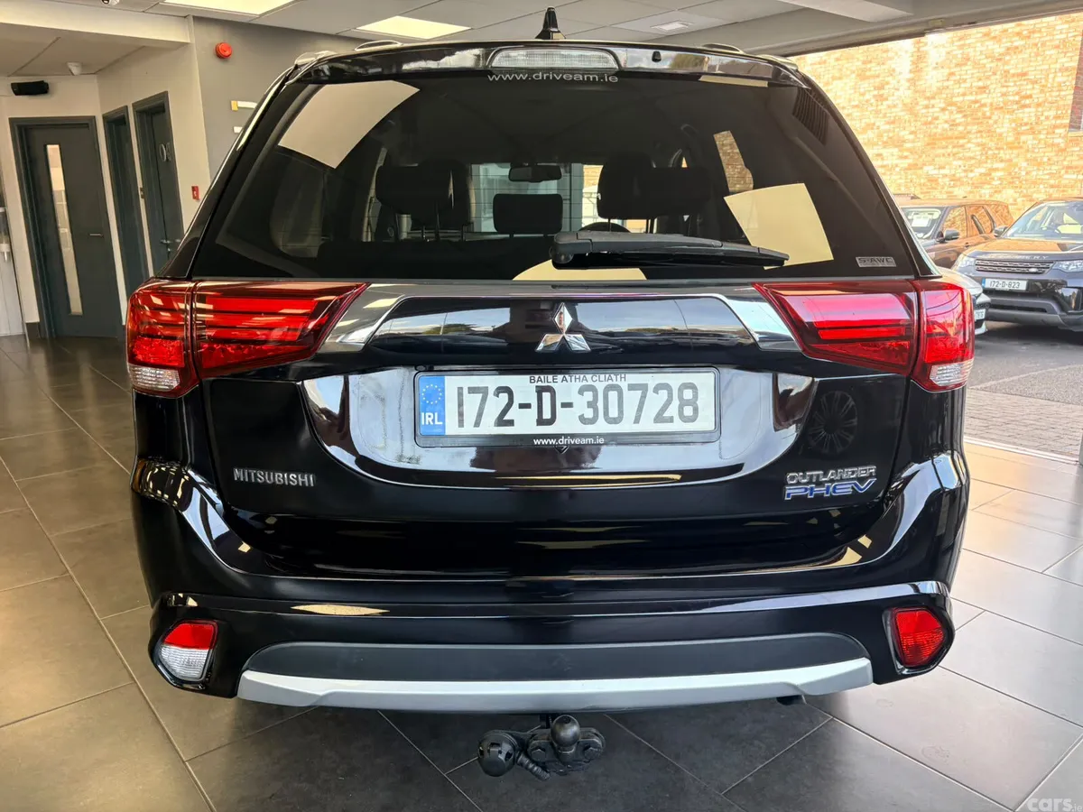 Mitsubishi Outlander SUV, Petrol Plug-in Hybrid, 2017, Black