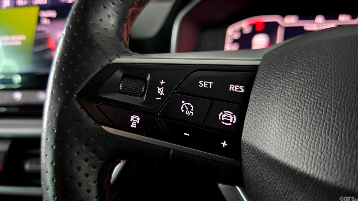 SEAT Leon Estate, Diesel, 2021, Red