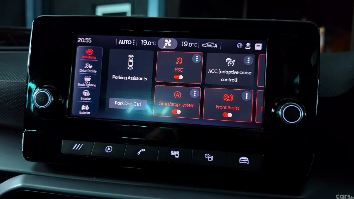 SEAT Leon Estate, Diesel, 2021, Red