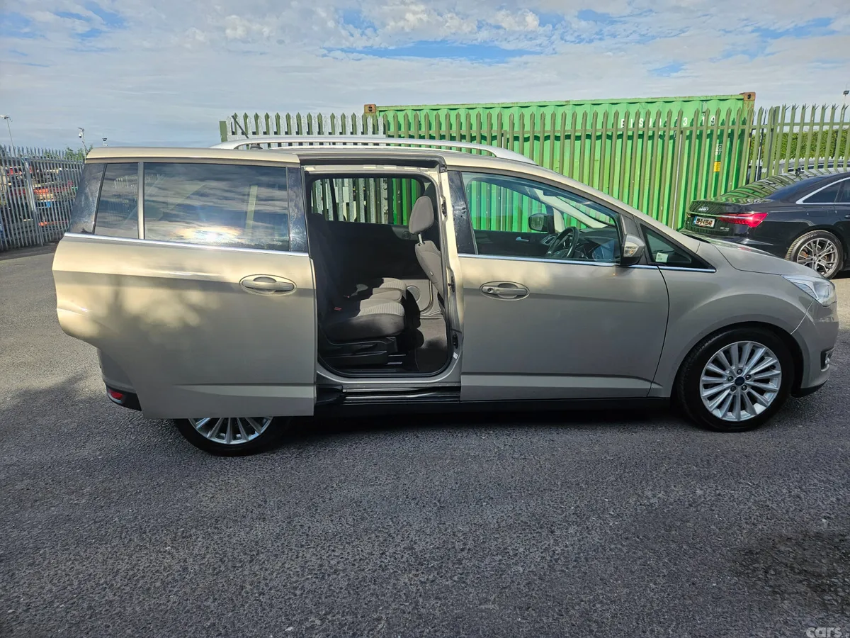 Ford Grand C-Max MPV, Petrol, 2018, Grey