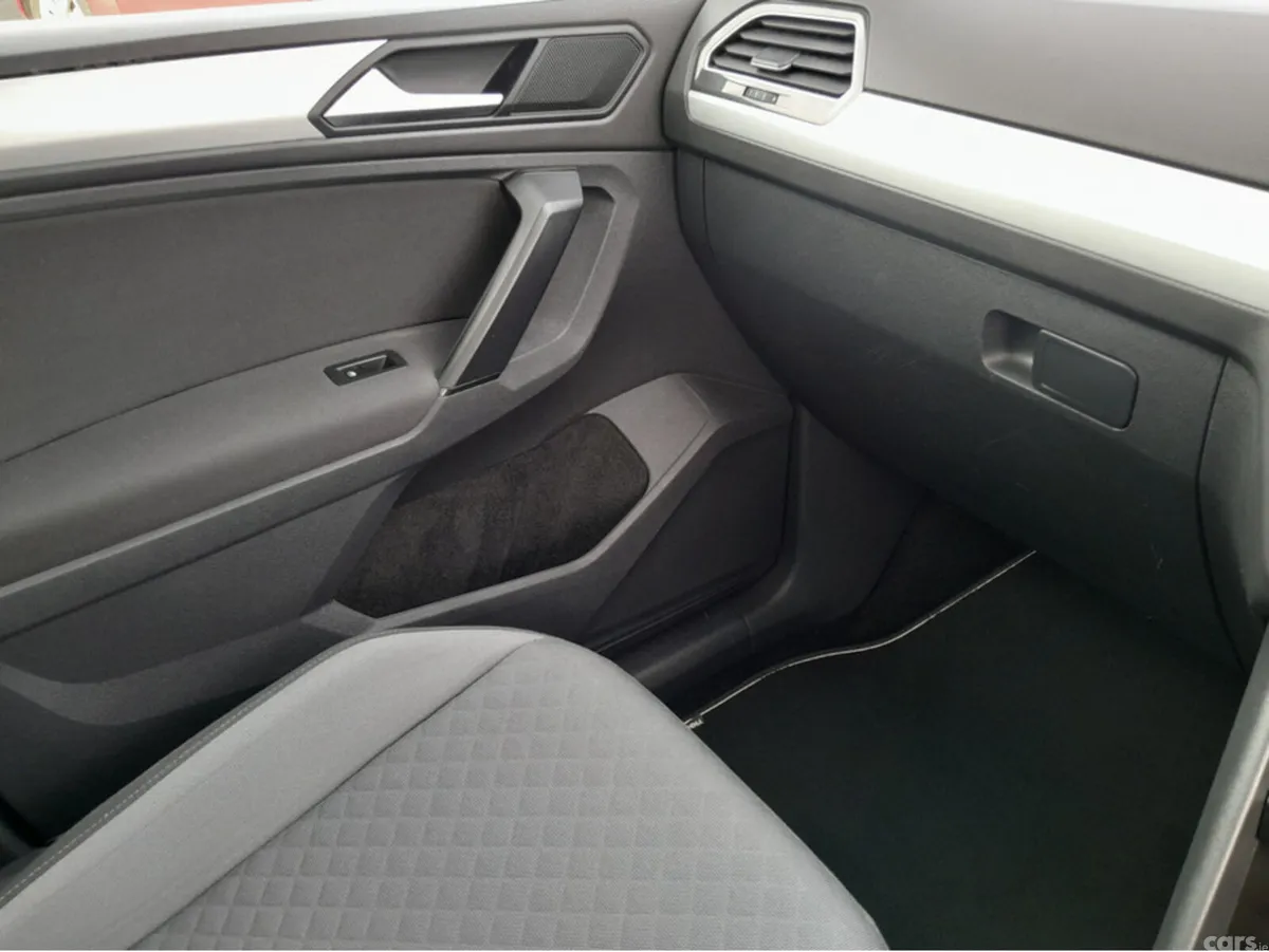 Volkswagen Tiguan SUV, Diesel, 2019, Grey