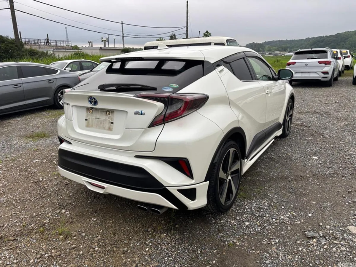 Toyota C-HR SUV, Petrol Hybrid, 2017, White