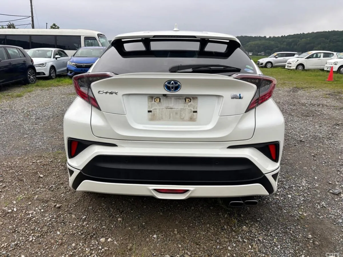 Toyota C-HR SUV, Petrol Hybrid, 2017, White