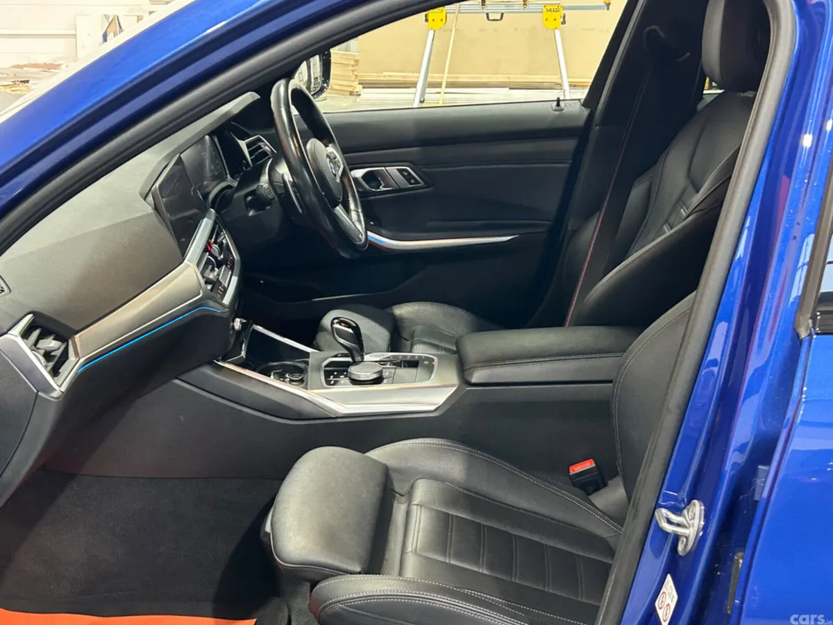 BMW 3-Series Saloon, Petrol Plug-in Hybrid, 2022, Blue