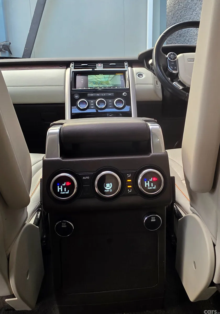 Land Rover Discovery SUV, Diesel, 2017, Grey