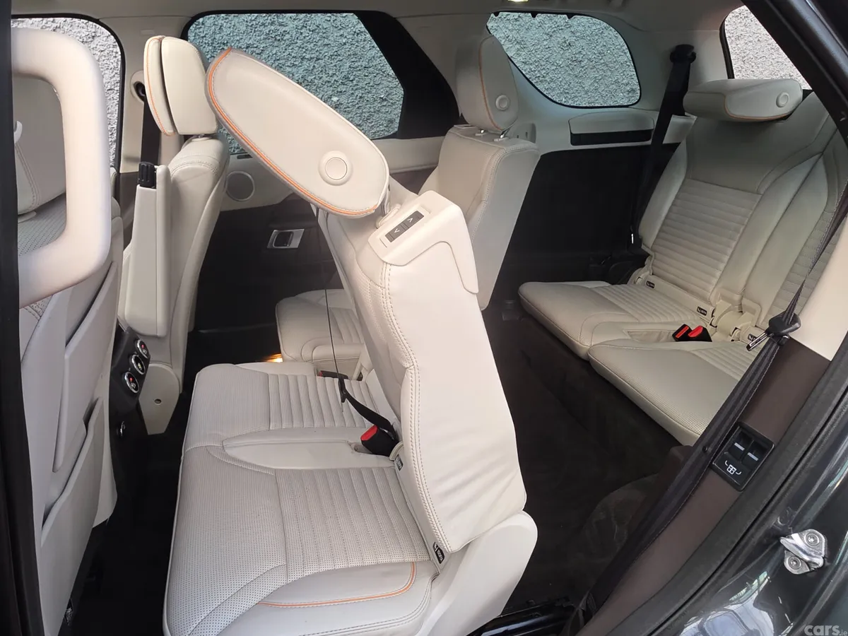 Land Rover Discovery SUV, Diesel, 2017, Grey