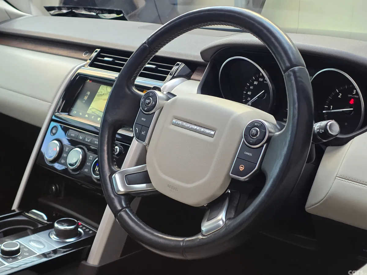 Land Rover Discovery SUV, Diesel, 2017, Grey