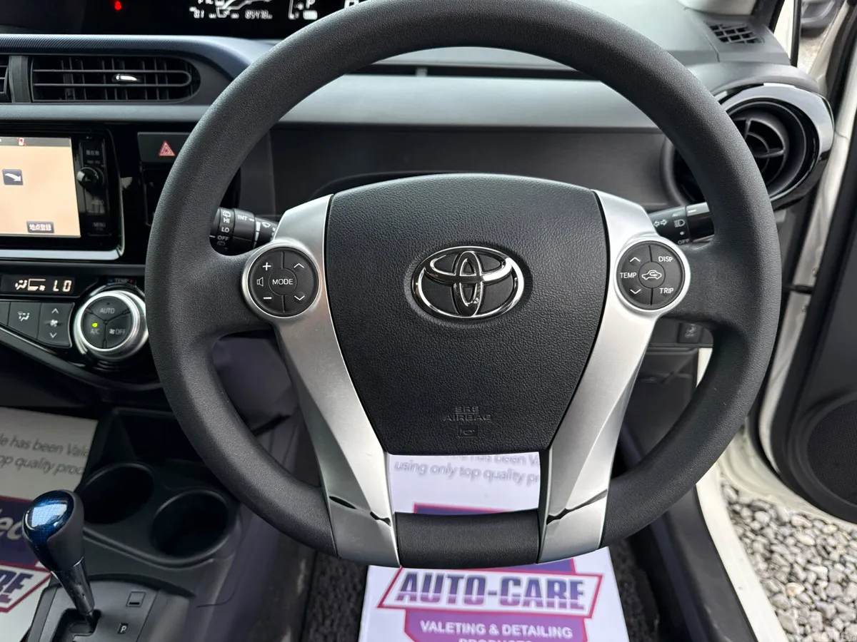 Toyota Aqua Hatchback, Petrol Hybrid, 2015, White