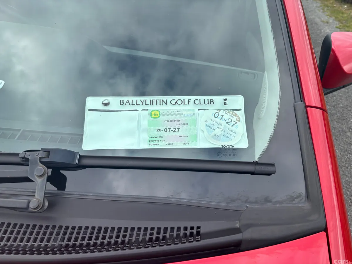 Toyota Yaris Hatchback, Petrol, 2016, Red