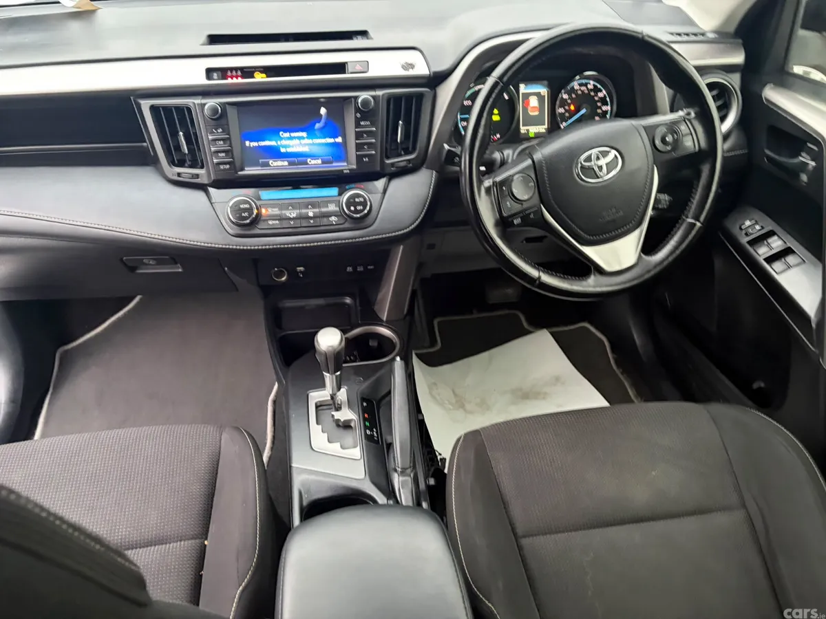 Toyota RAV4 SUV, Petrol Hybrid, 2016, White