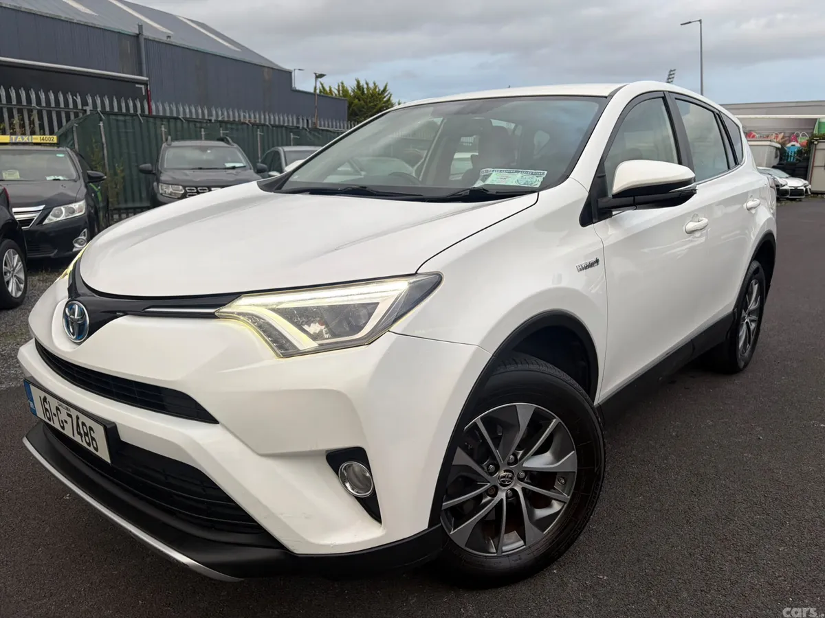 Toyota RAV4 SUV, Petrol Hybrid, 2016, White