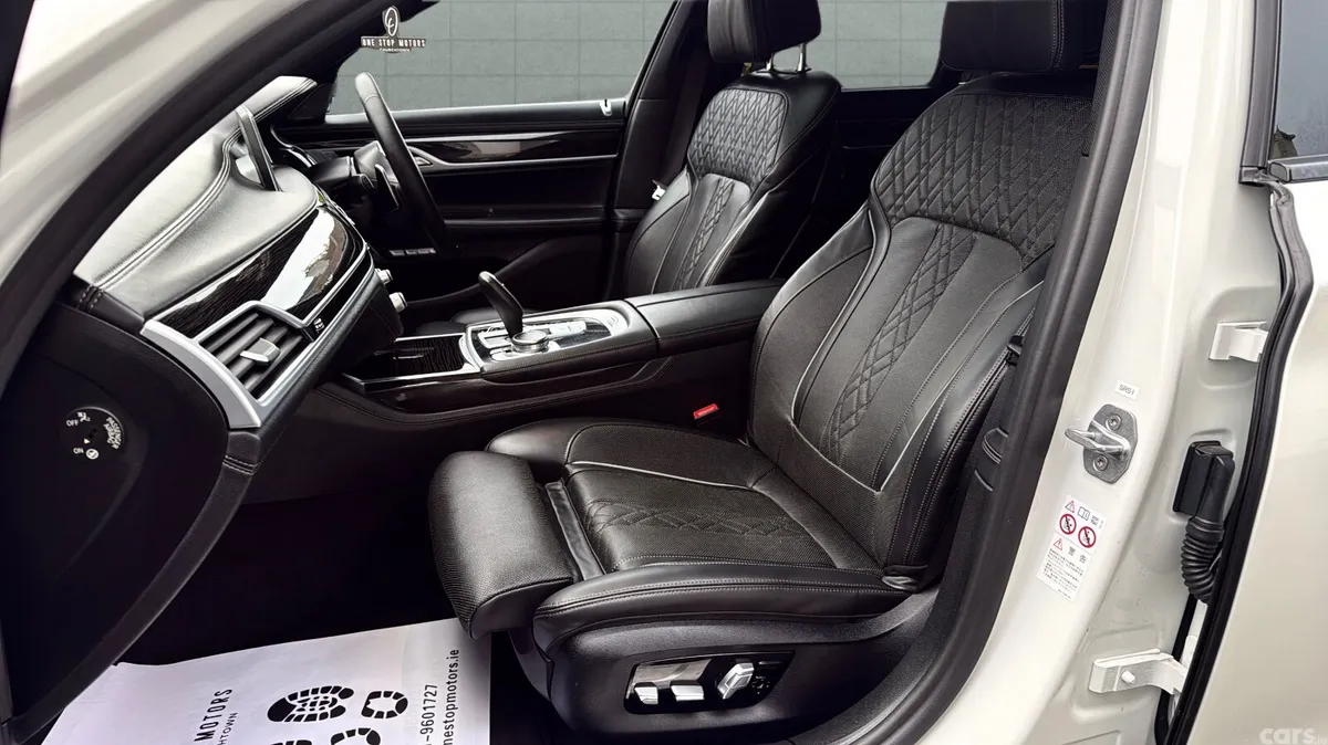BMW 7-Series Saloon, Petrol Plug-in Hybrid, 2018, White