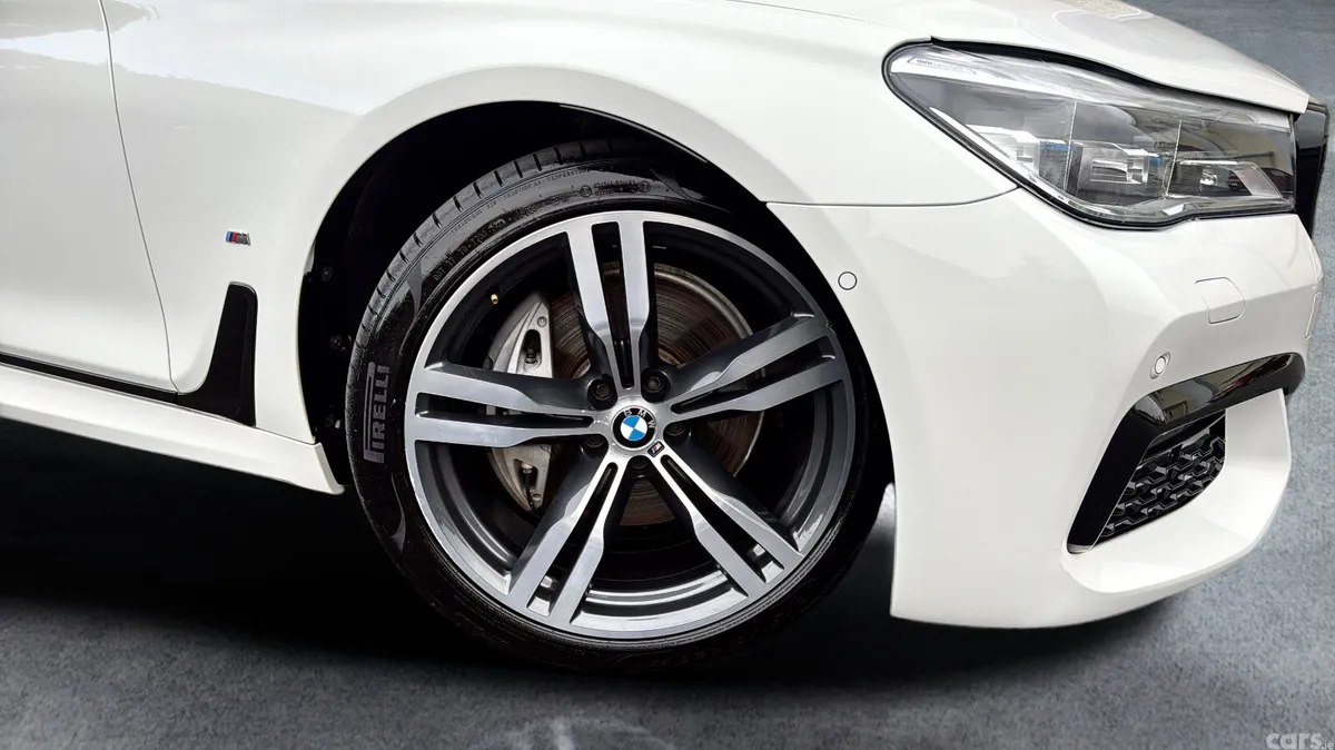 BMW 7-Series Saloon, Petrol Plug-in Hybrid, 2018, White