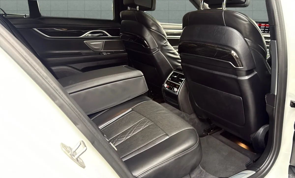 BMW 7-Series Saloon, Petrol Plug-in Hybrid, 2018, White