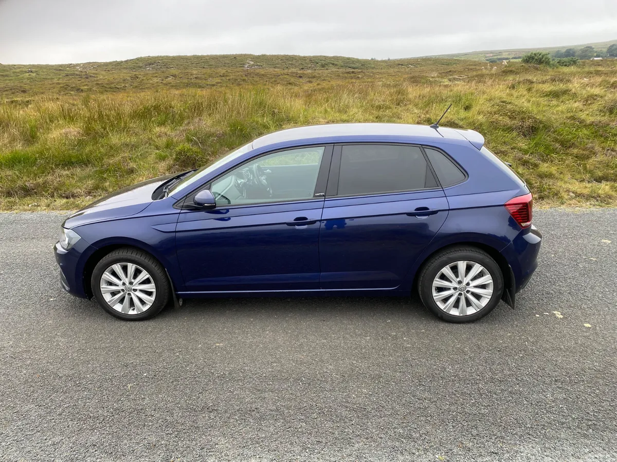 Volkswagen Polo Hatchback, Petrol, 2021, Blue