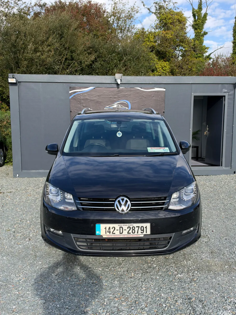 Volkswagen Sharan MPV, Petrol, 2014, Black