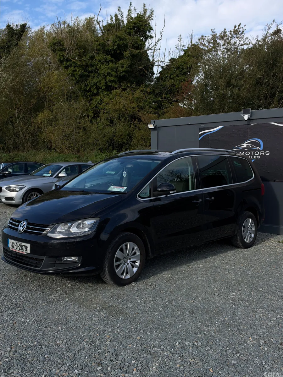 Volkswagen Sharan MPV, Petrol, 2014, Black