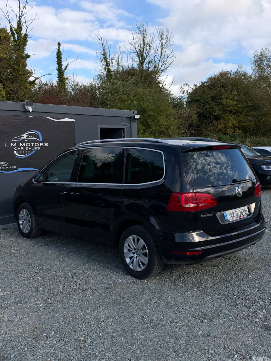 Volkswagen Sharan MPV, Petrol, 2014, Black