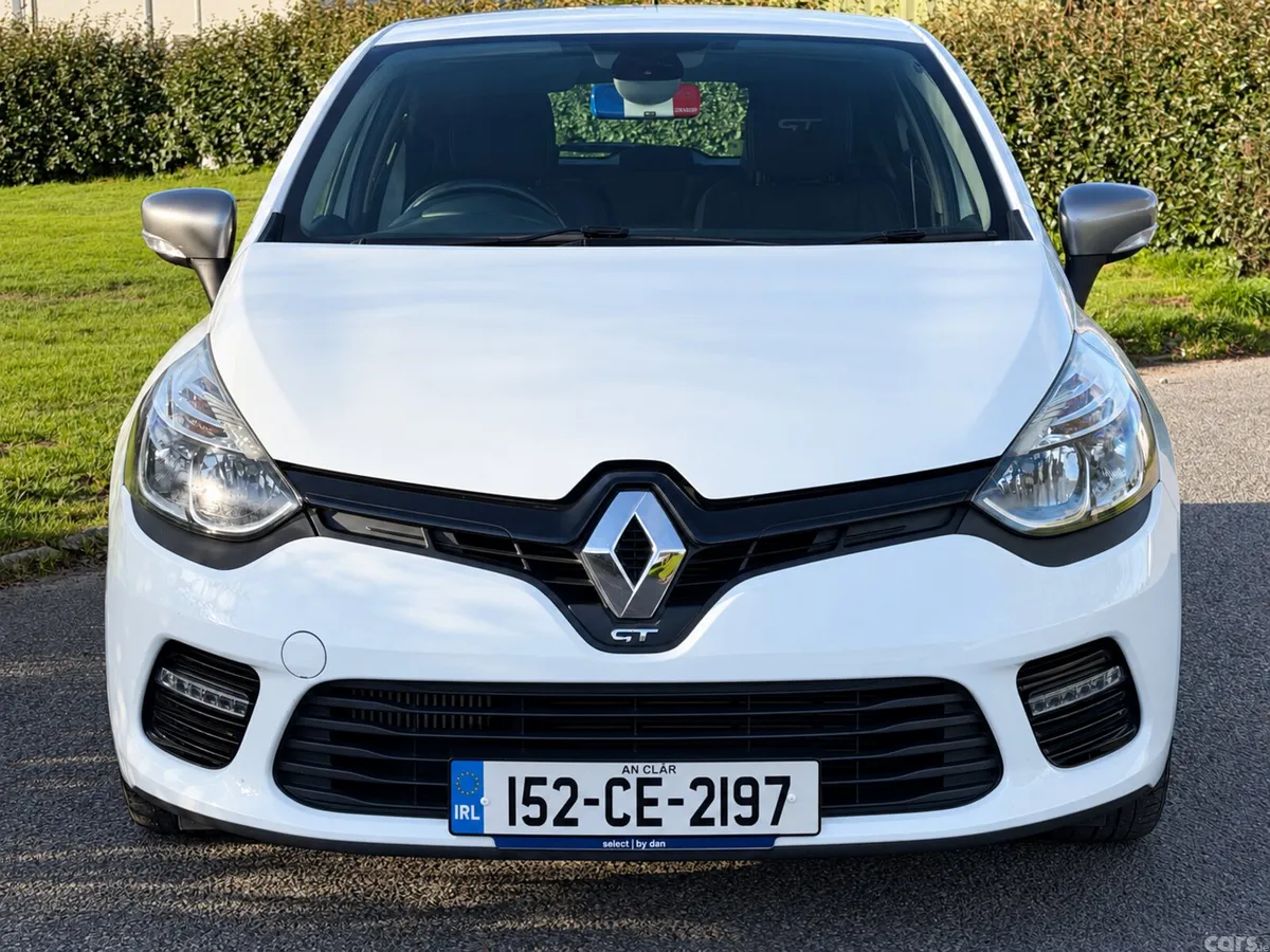 Renault Clio Hatchback, Petrol, 2015, White