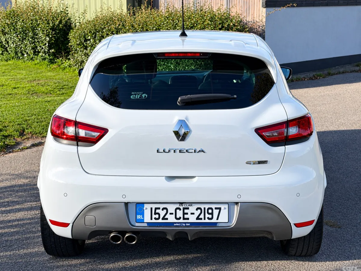 Renault Clio Hatchback, Petrol, 2015, White