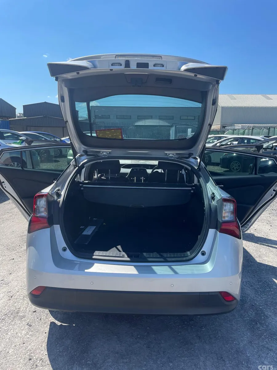 Toyota Prius Hatchback, Petrol Hybrid, 2023, Silver