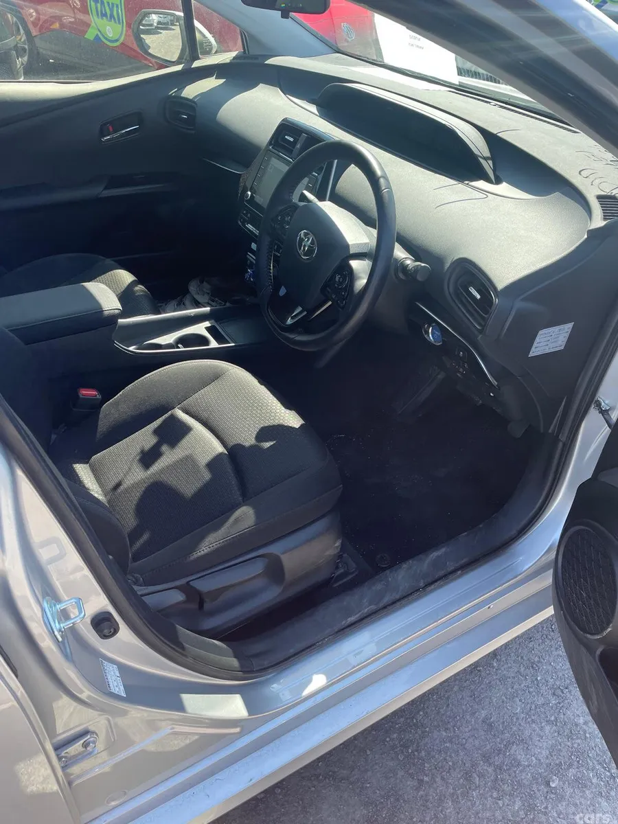 Toyota Prius Hatchback, Petrol Hybrid, 2023, Silver