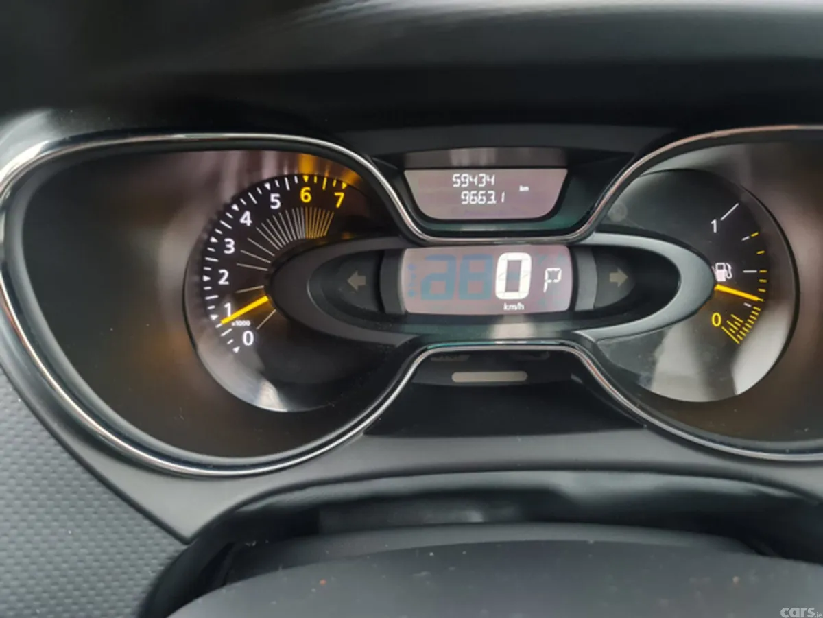 Renault Captur Hatchback, Petrol, 2015, Orange