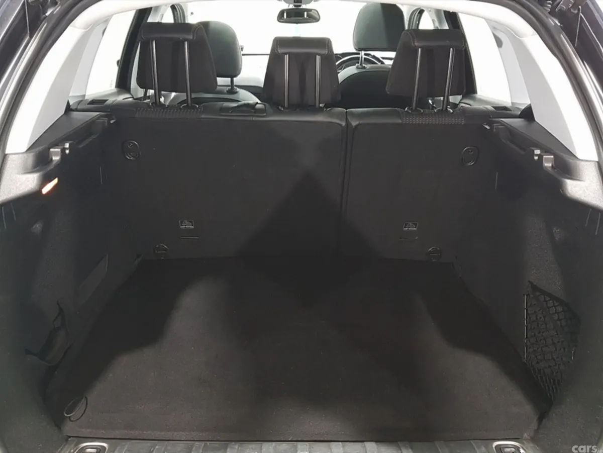 Peugeot 2008 Hatchback, Petrol, 2019, Black