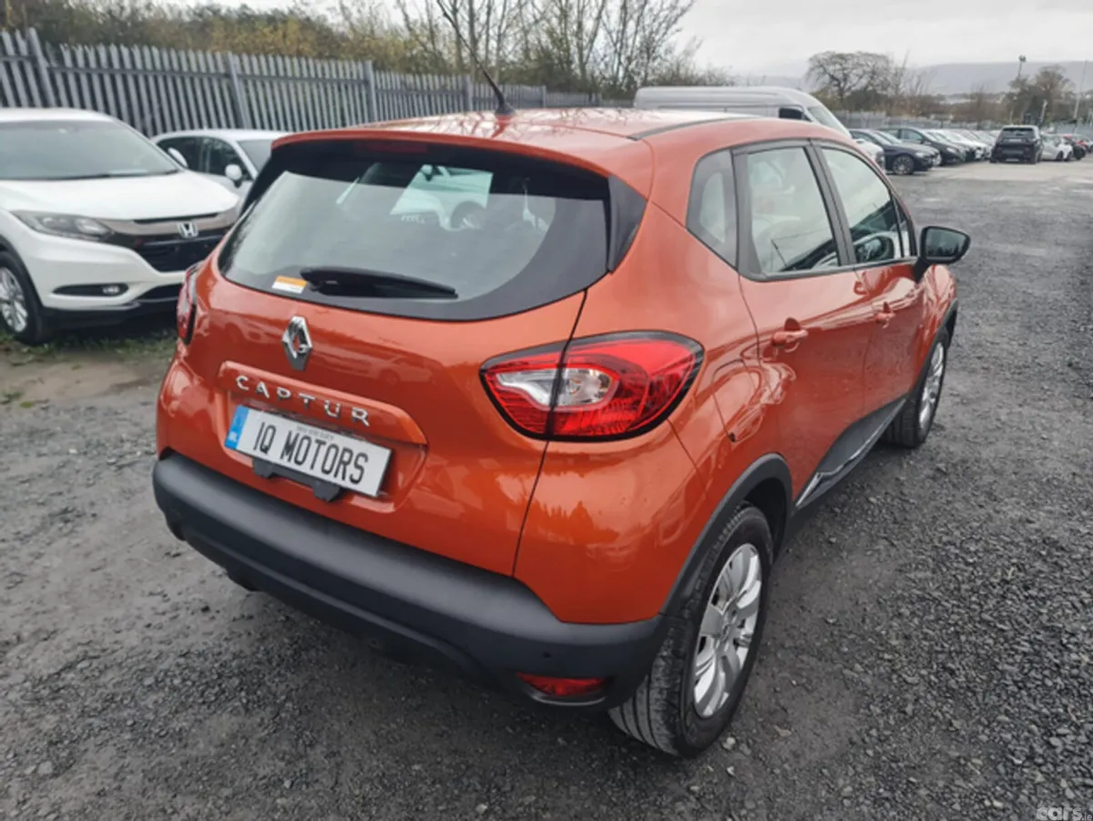 Renault Captur Hatchback, Petrol, 2015, Orange