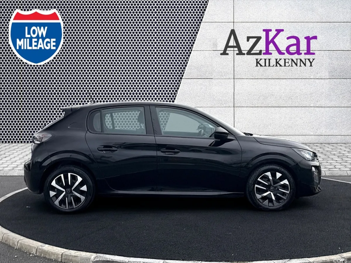 Peugeot 208 Hatchback, Petrol, 2024, Black