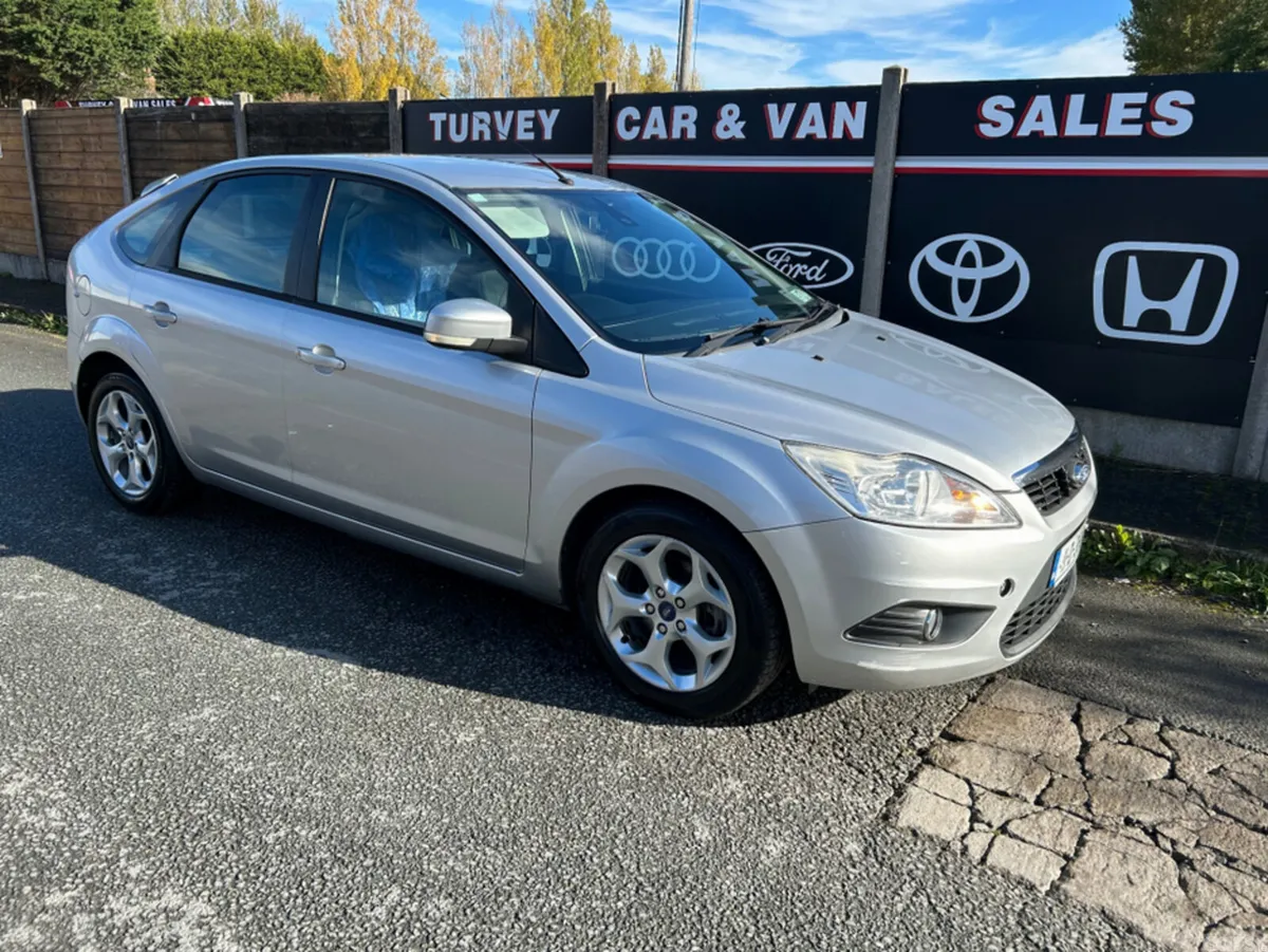 Ford Focus Hatchback, Diesel, 2011, Silver