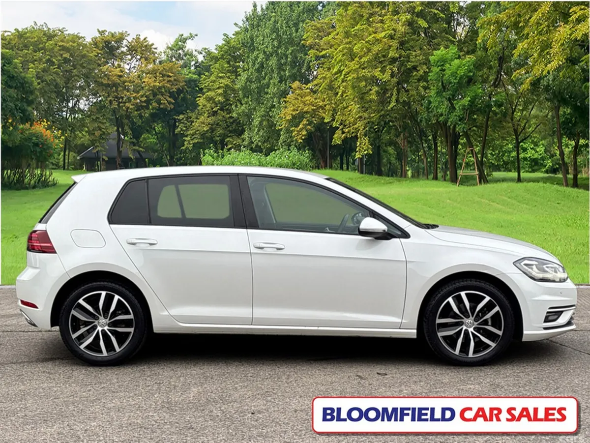 Volkswagen Golf Hatchback, Petrol, 2019, White