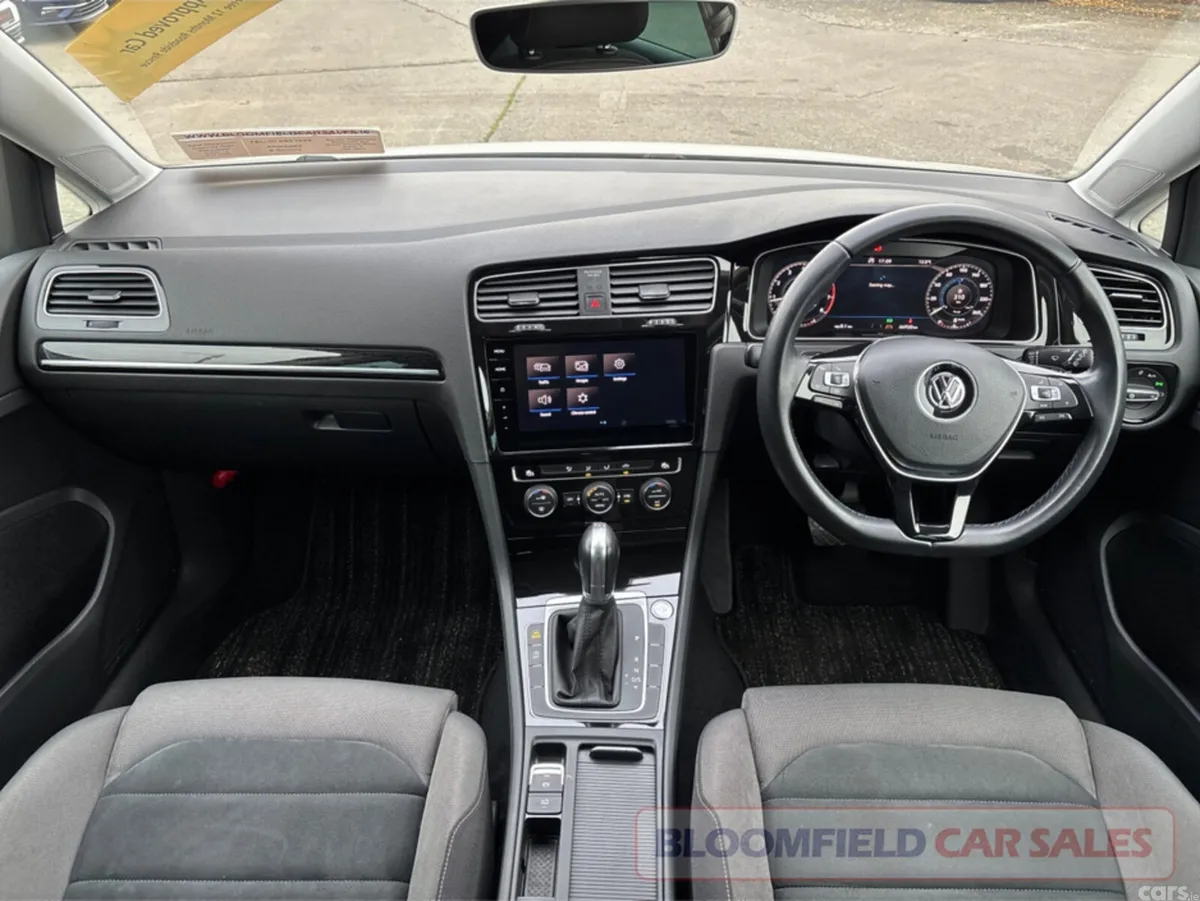 Volkswagen Golf Hatchback, Petrol, 2019, White