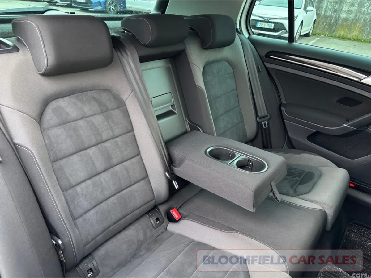 Volkswagen Golf Hatchback, Petrol, 2019, White