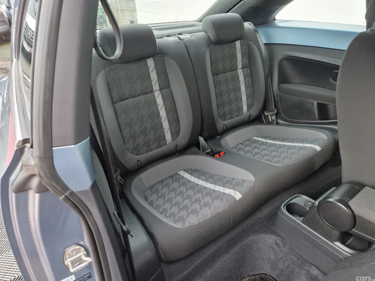 Volkswagen Beetle Hatchback, Petrol, 2018, Blue