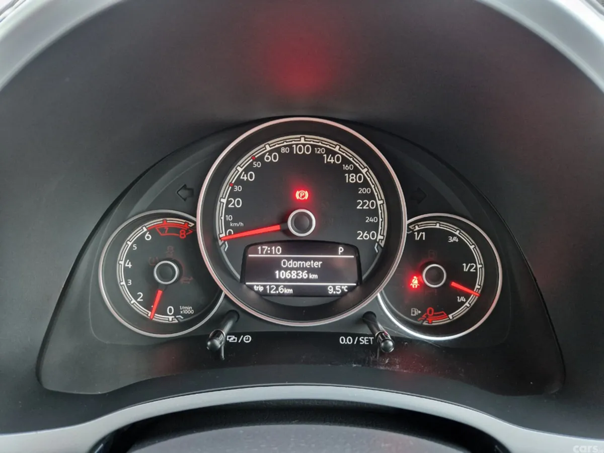 Volkswagen Beetle Hatchback, Petrol, 2018, Blue