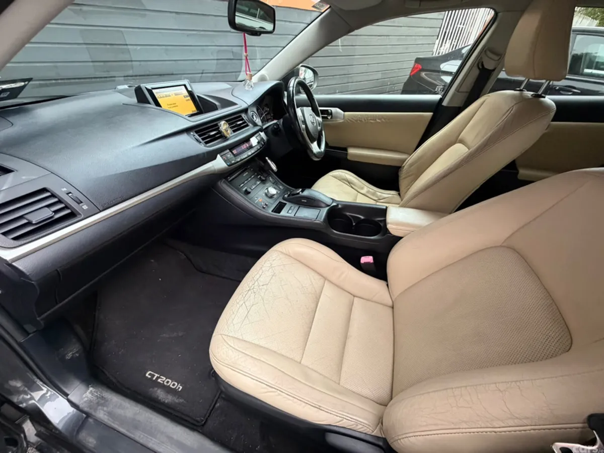 Lexus CT Hatchback, Petrol Hybrid, 2011, Grey