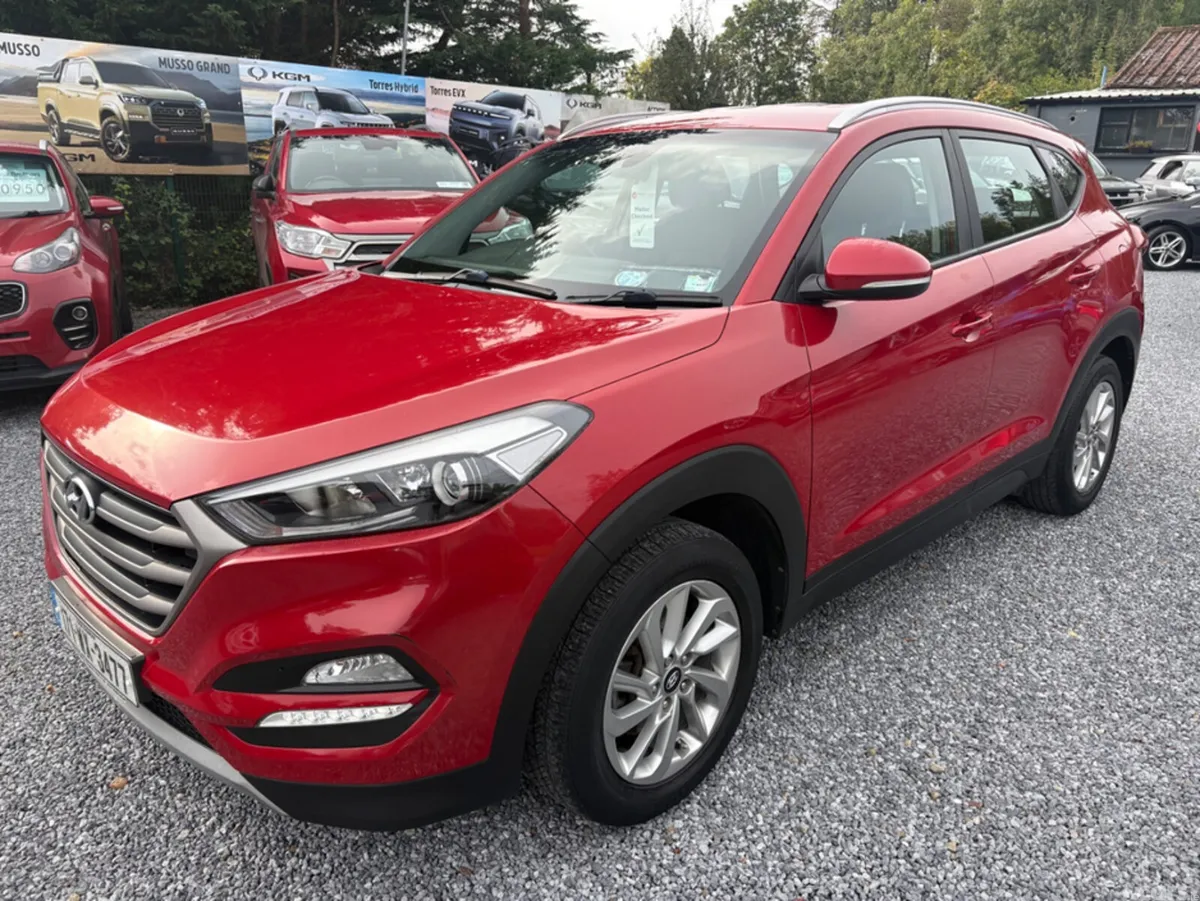 Hyundai Tucson Estate, Diesel, 2017, Red